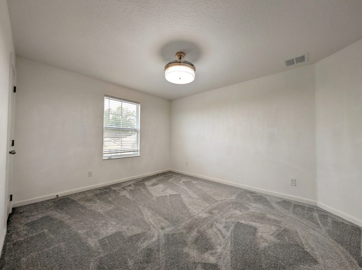Carpeted bedroom at 2275 Abilia Aly, Apopka